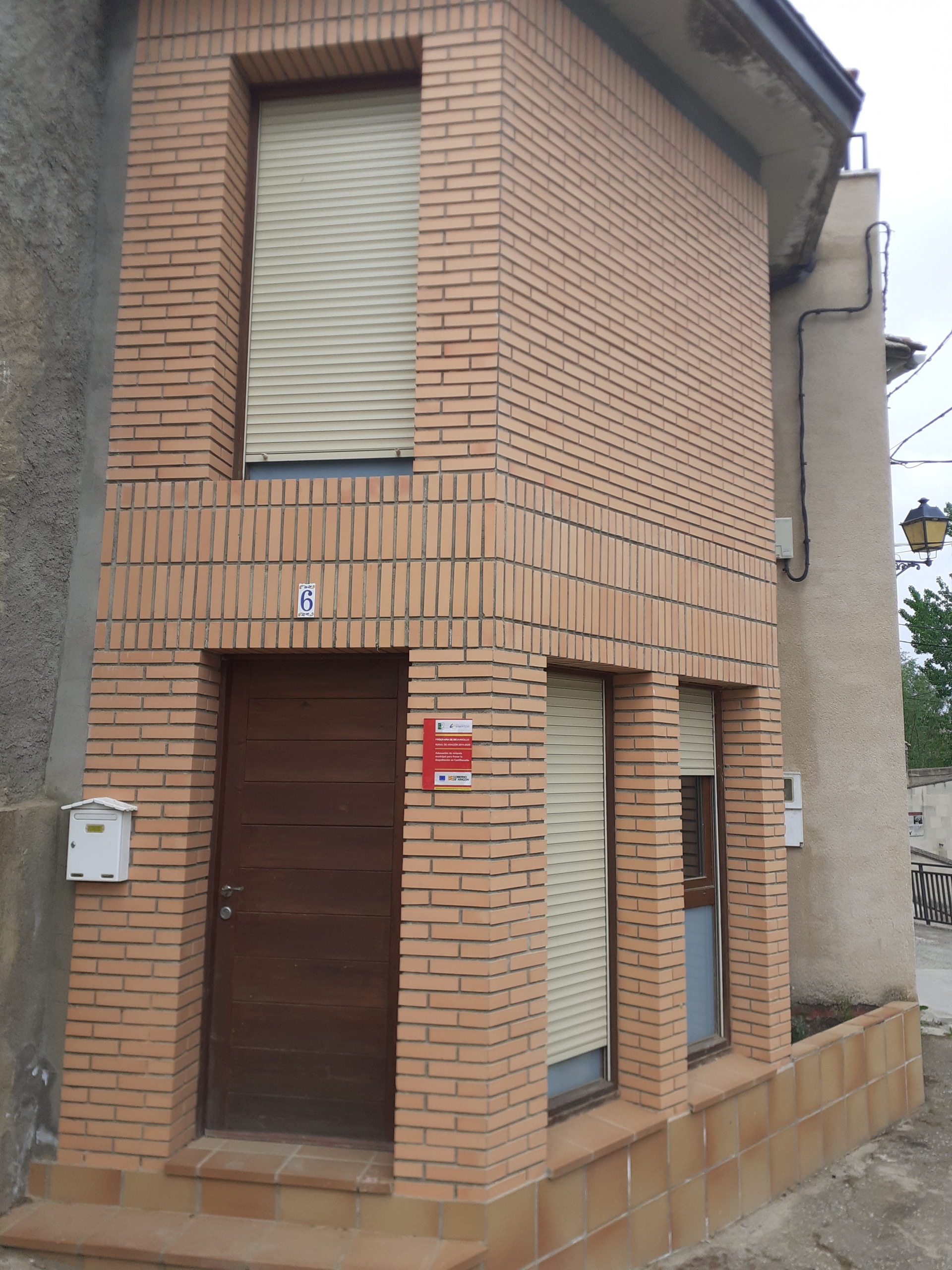 20210421_113425 Casa en Castillazuelo