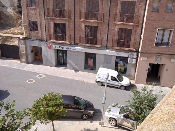 Piso de ALQUILER  totalmente reformado en PERALTA DE ALCOFEA.