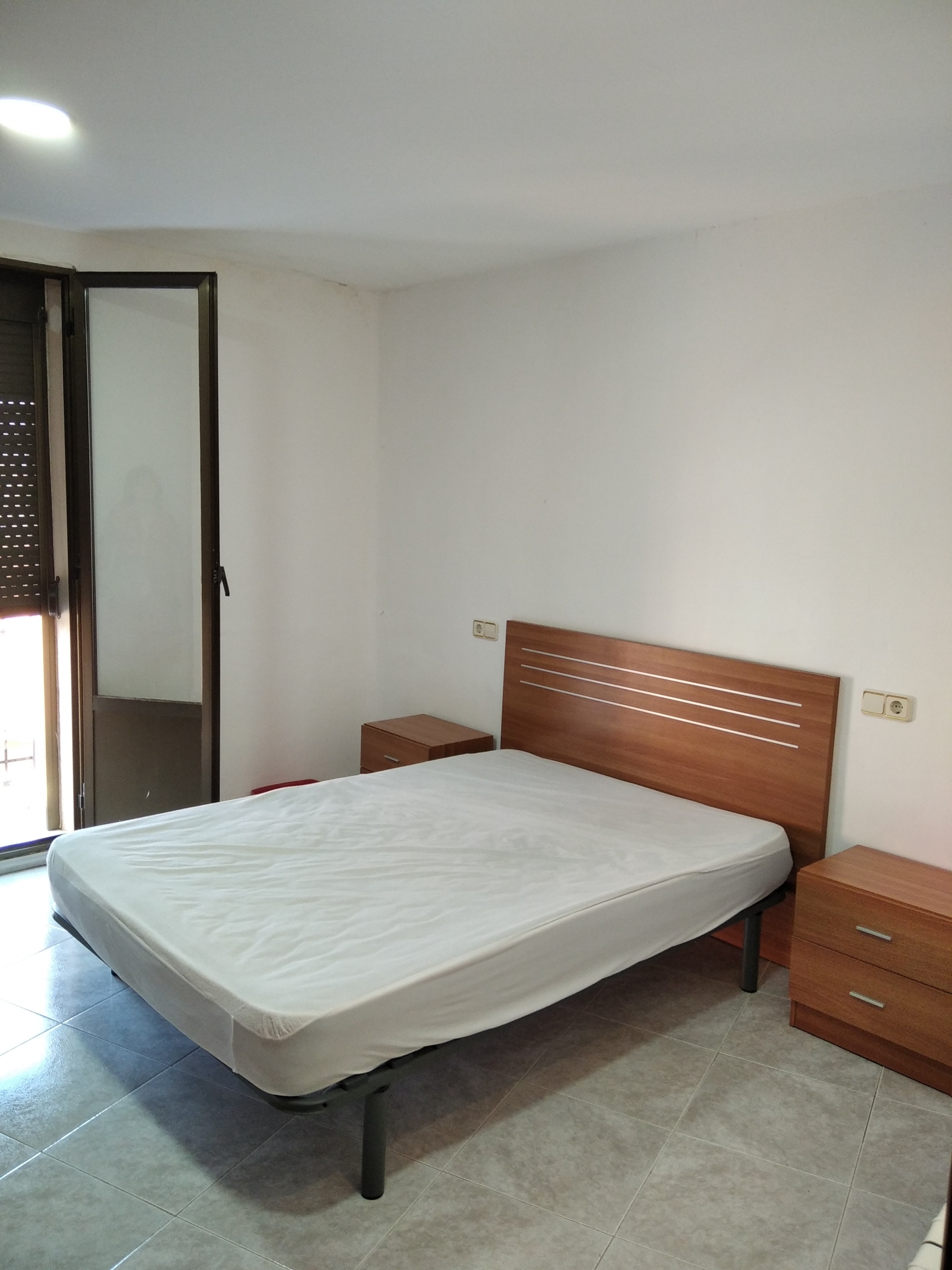 foto 9 habitaci+-ªn de matrimonio-min Piso de ALQUILER totalmente reformado en PERALTA DE ALCOFEA.