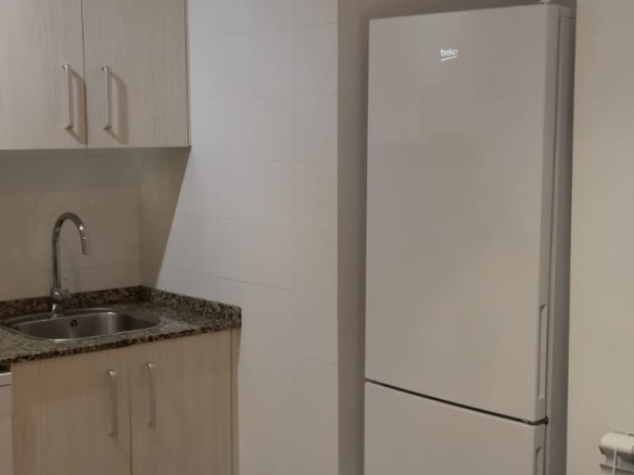 Piso de 70m2 en ALQUILER de obra nueva, amueblado en pleno centro de COLUNGO