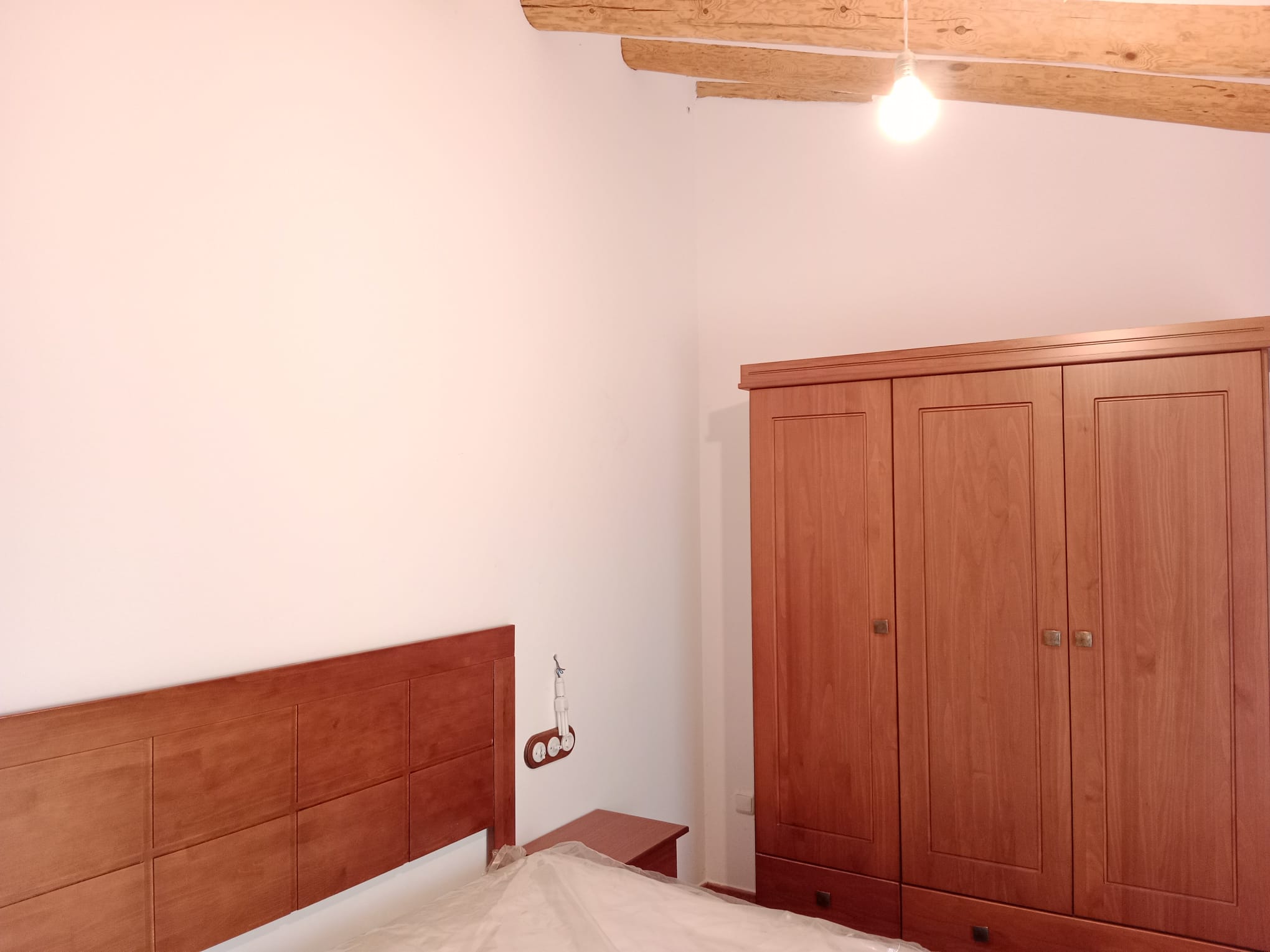 FOTO 14-min CASA en ALQUILER de 130 m2 de obra nueva con materiales de BIOCONSTRUCCIÓN, aislamiento ECOLÓGICO y EXCELENTES VISTAS en LASCELLAS