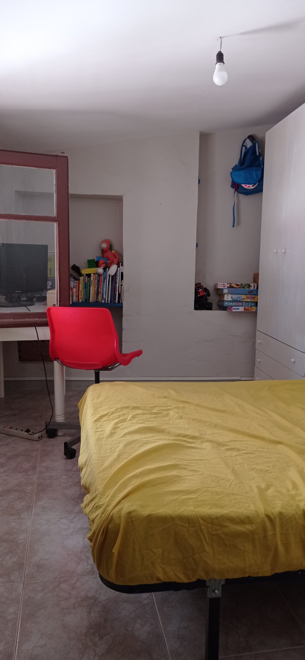 FOTO 2-min Casa en ALQUILER de dos plantas y 170m2. En BIERGE