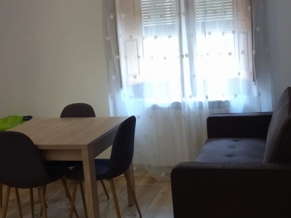 Piso de 70m2 en ALQUILER de obra nueva, amueblado en pleno centro de COLUNGO