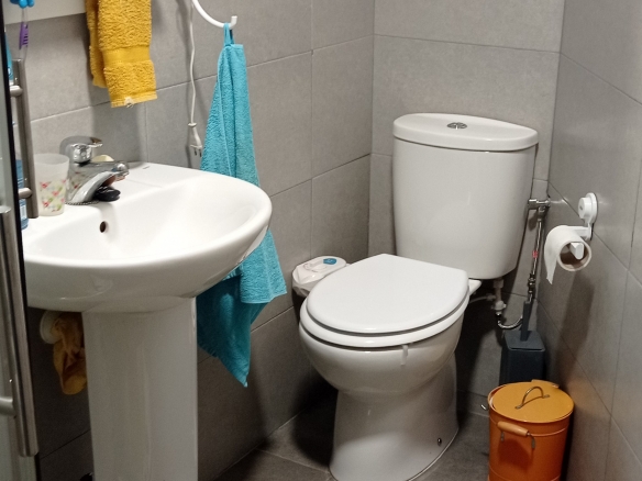 Casa en ALQUILER de dos plantas y 170m2. En  BIERGE