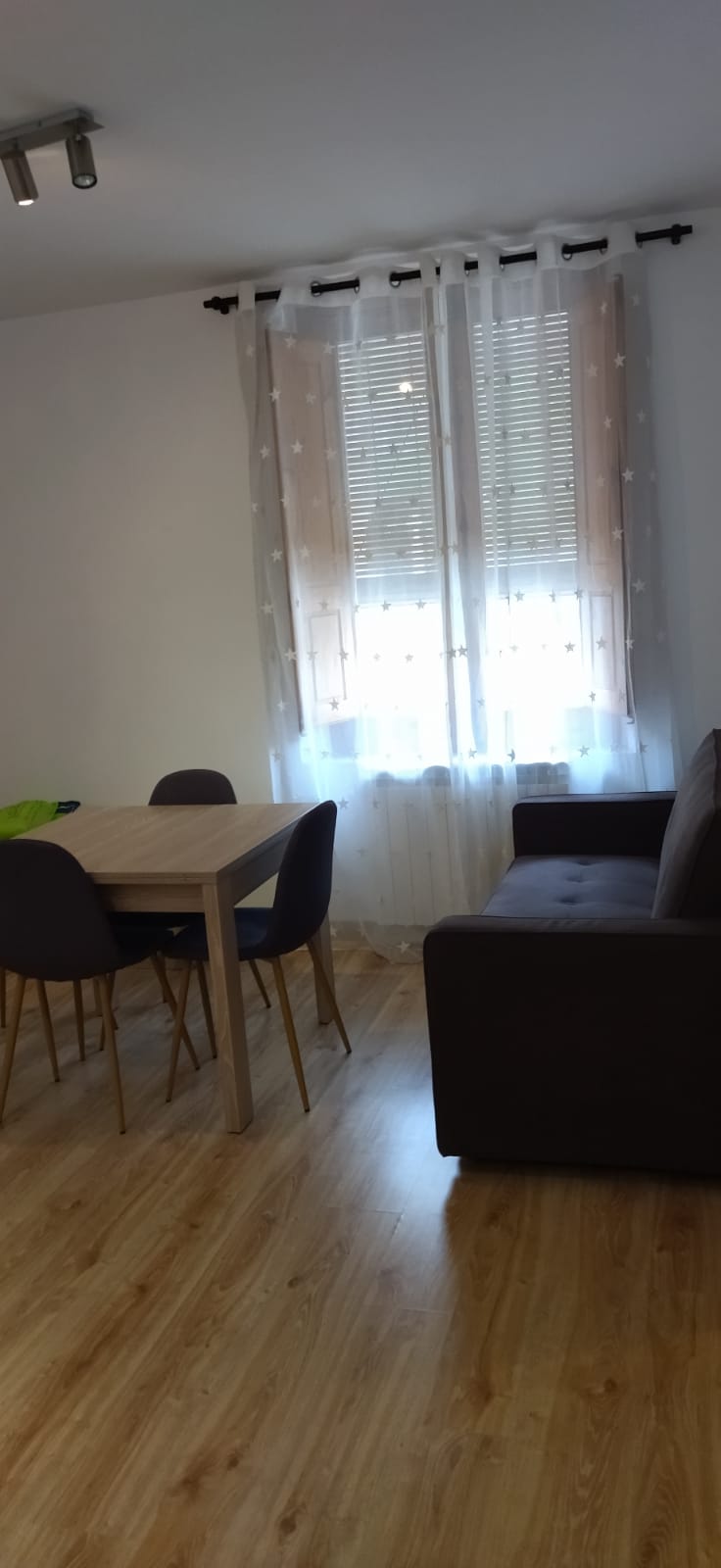 FOTO 3-min Piso de 70m2 en ALQUILER de obra nueva, amueblado en pleno centro de COLUNGO
