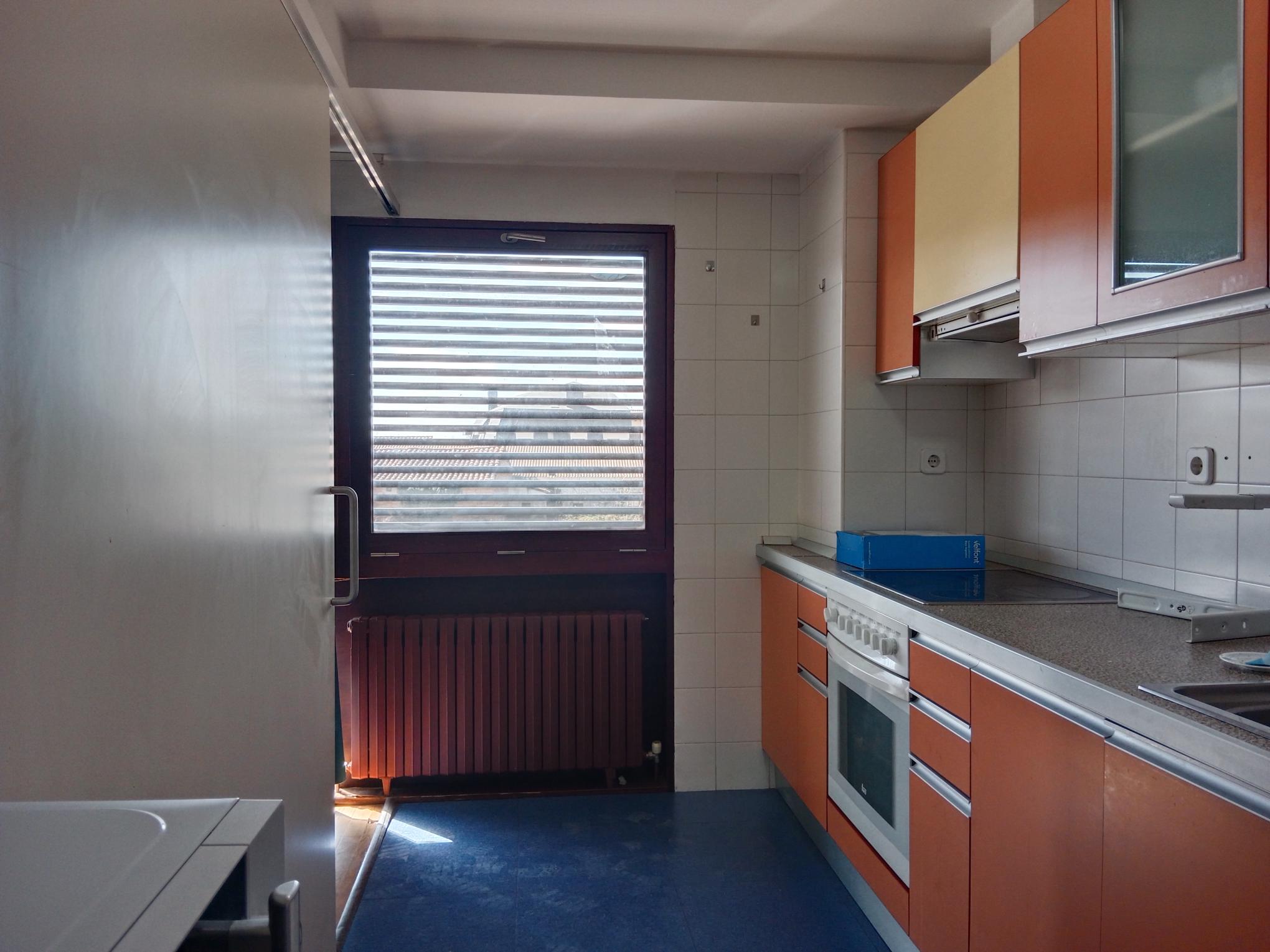APARTAMENTO DÚPLEX en ALQUILER de reciente construcción en Estadilla, muy luminoso, excelentes vistas.