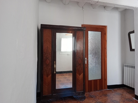 Casa de 3 plantas a estrenar.