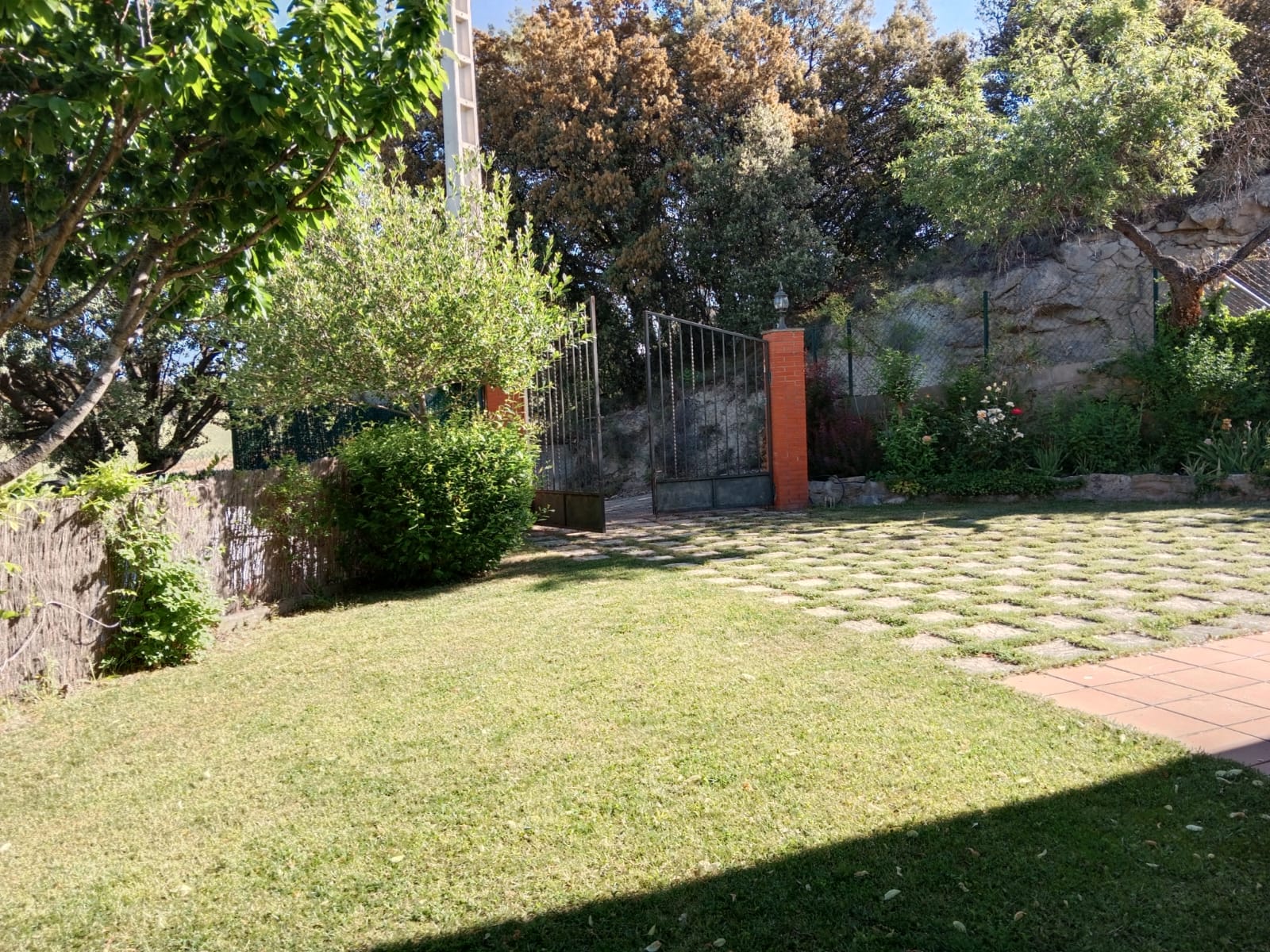 Las Afueras, s/n. ABIEGO. 22143FOTO 20-min Jardín Casa ABIEGO