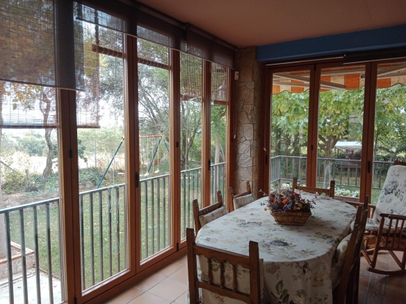 Comedor acristalado Casa ABIEGO
