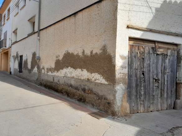 Casa amueblada con terraza/jardín y garaje en Salas Bajas