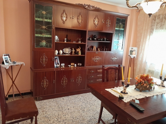 Casa amueblada con terraza/jardín y garaje en Salas Bajas