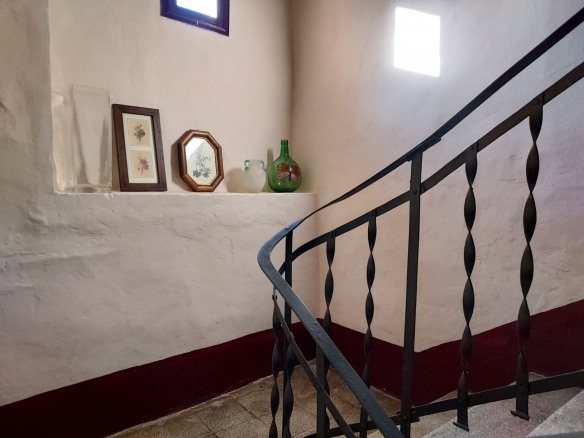 Casa amueblada con huerto en Castillazuelo.
